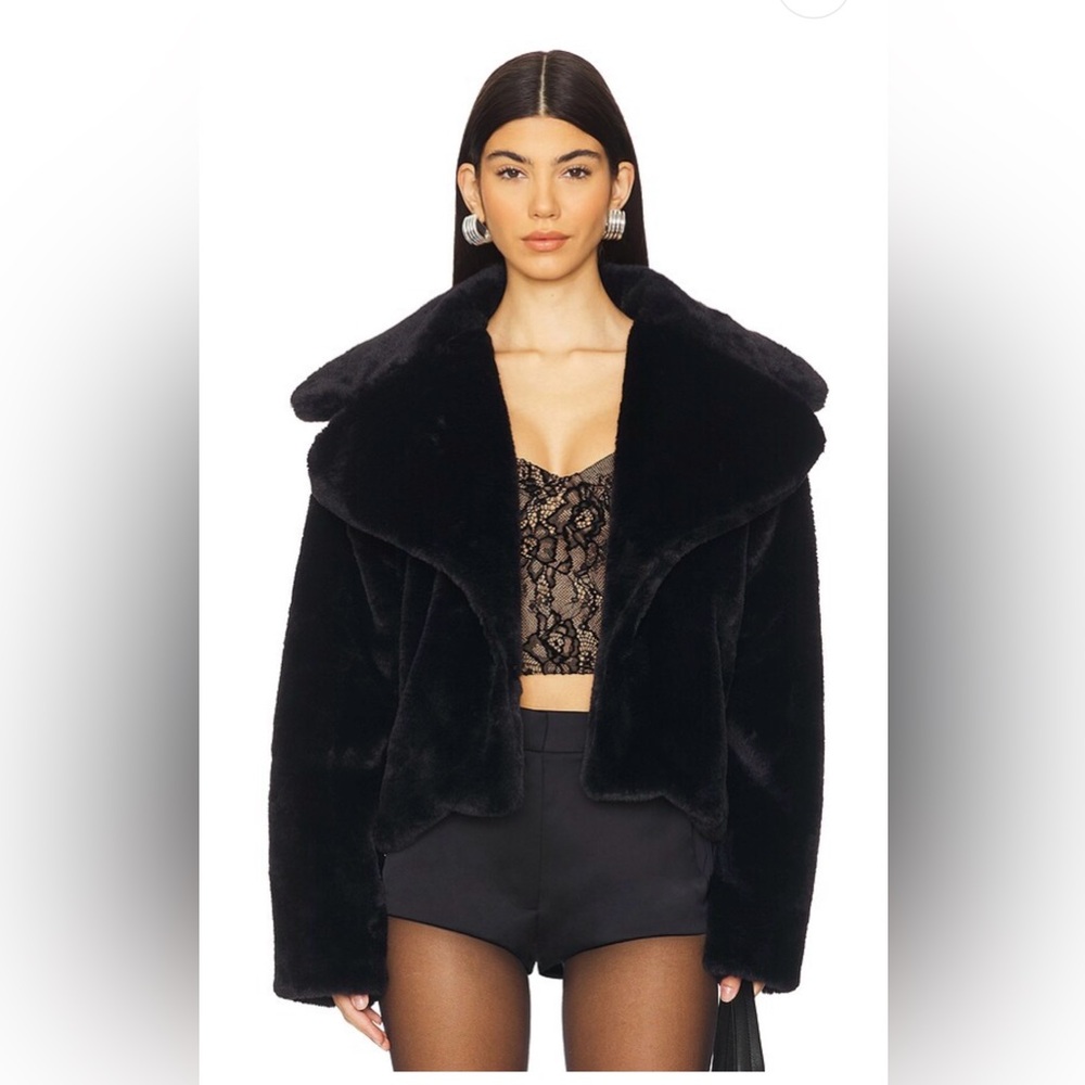 Superdown Willow Faux Fur Coat in Black, size L